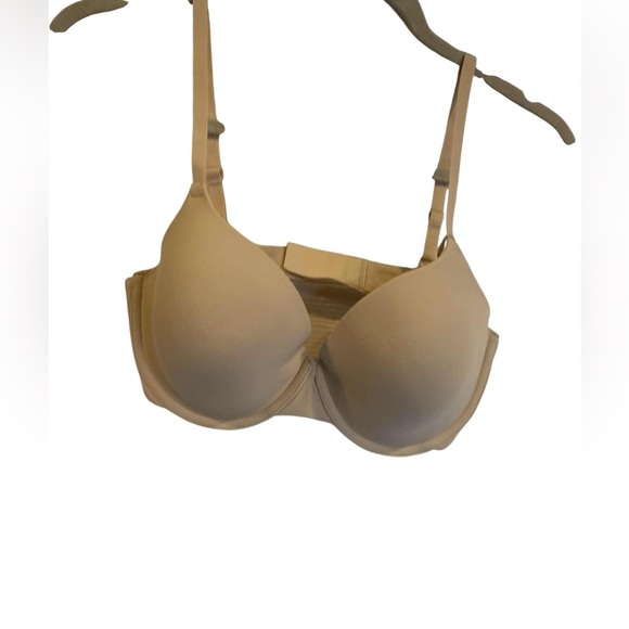 NWT SKIMS t shirt bra SAND Size 34D - Picture 2 of 5